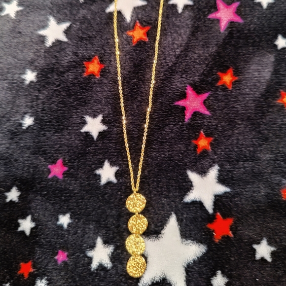 Minimal coin necklace - Picture 2 of 2